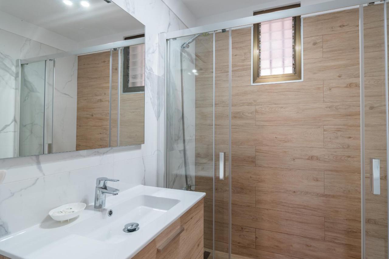 Summerland Apartment FREE WIFI Los Cristianos  Buitenkant foto
